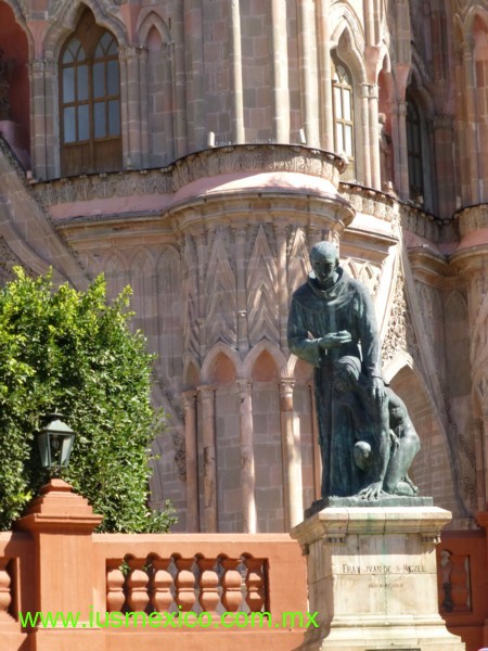 ESTADO DE GUANAJUATO, MÉXICO. San Miguel de Allende; Detalle de la Parroquia de San Miguel Arcángel.